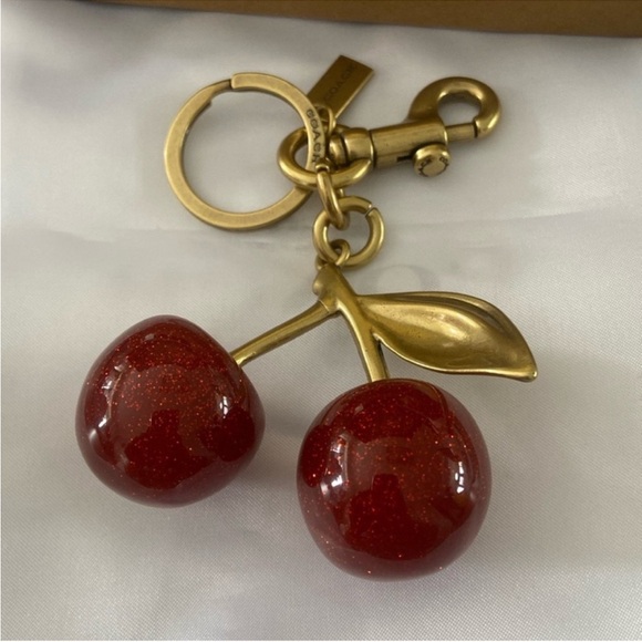 Coach cherry charm - Picture 2 of 3